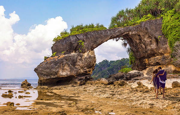 Natural bridge